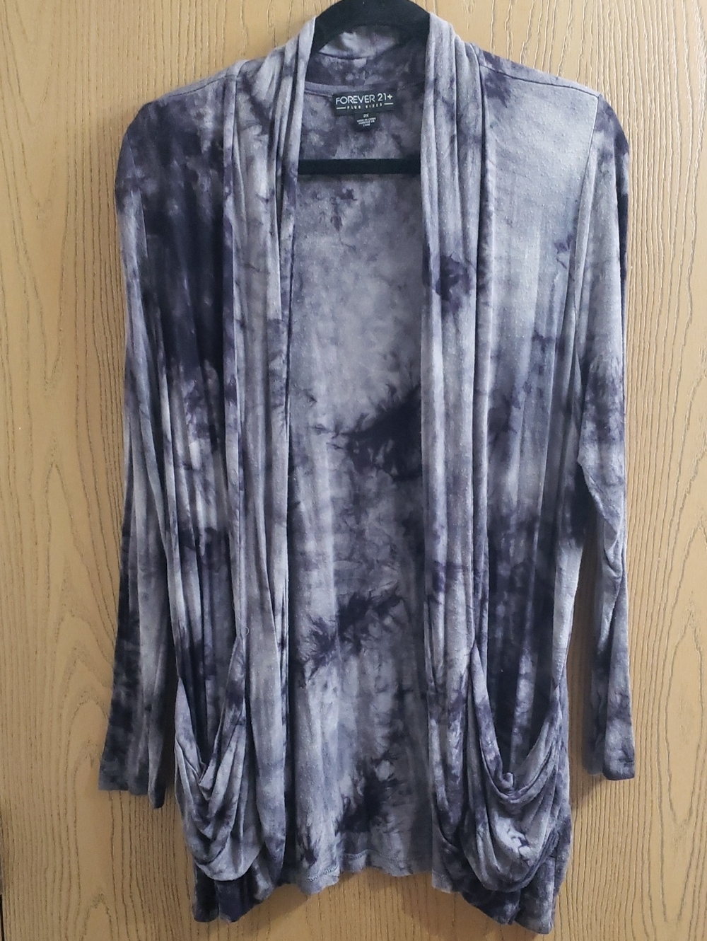 Forever 21 Tie-Dye Open Front Cardigan in Gray and Black